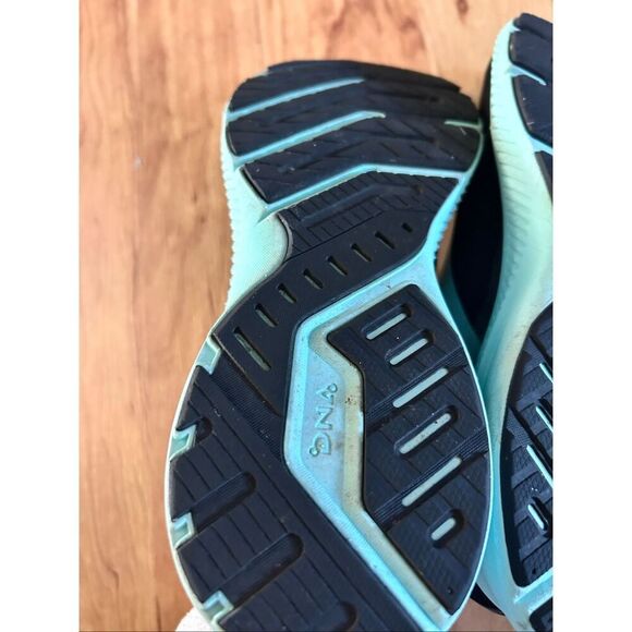 Brooks Launch 8 Women's Running Shoe Size 9.5 B Medium) Black teal - Picture 5 of 5